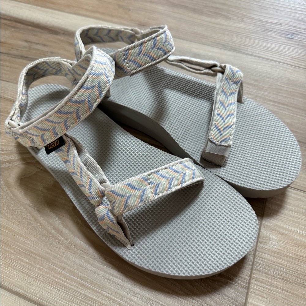 Teva Midform Universal Sandals Size 9